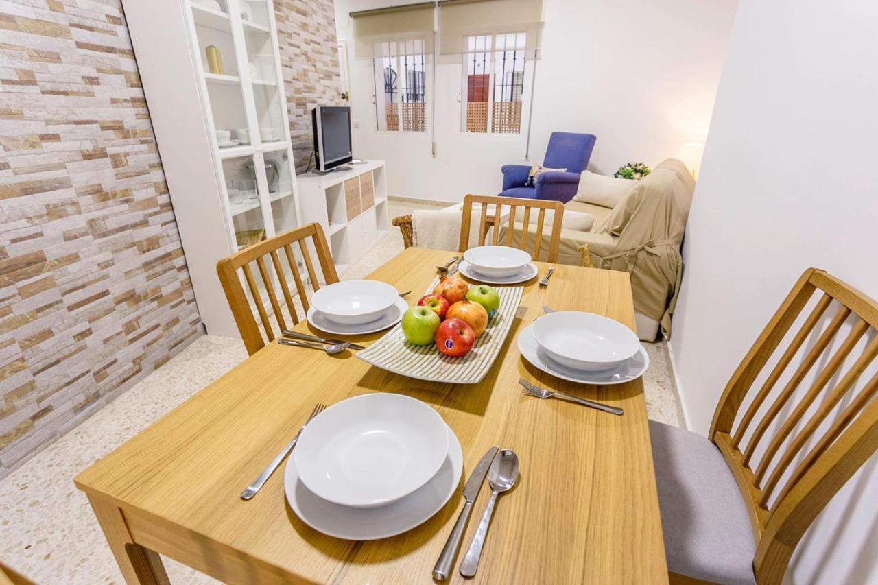 Apartamentos Sta Maria La Blanca Sevilla Exterior foto